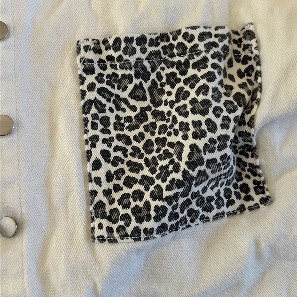 Oversized Leopard Accent Shacket - Picture 3 of 3